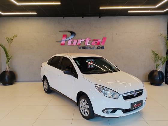 FIAT GRAND SIENA 1.4 MPI ATTRACTIVE 8V FLEX 4P MANUAL FIAT GRAND SIENA 1.4 MPI ATTRACTIVE 8V FLEX 4P MANUAL
